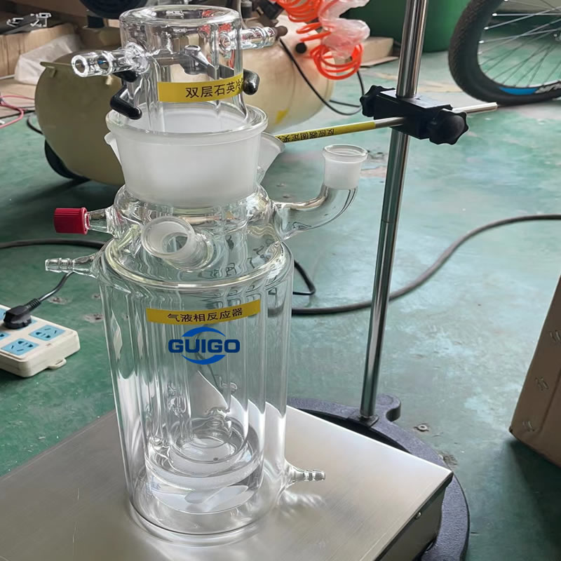 氣液相光化學反應器